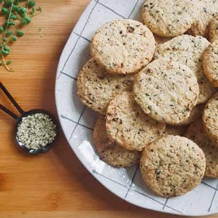 Biscuits aux graines de chanvre