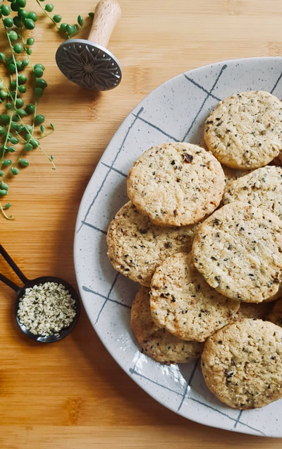 BISCUITS AUX GRAINES DE CHANVRE